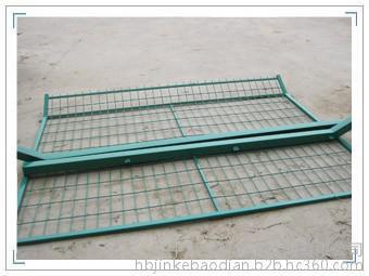 廠家直銷現貨供應框架護欄網 鋼板網護欄網 價格低圖片_高清圖_細節圖-安平縣金科寶典絲網 -